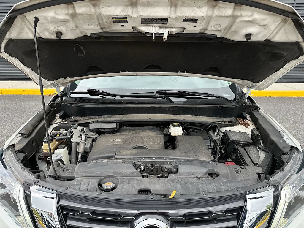 Used 2020 Nissan Pathfinder Platinum w/ Cargo Package AWD/4WD image 32