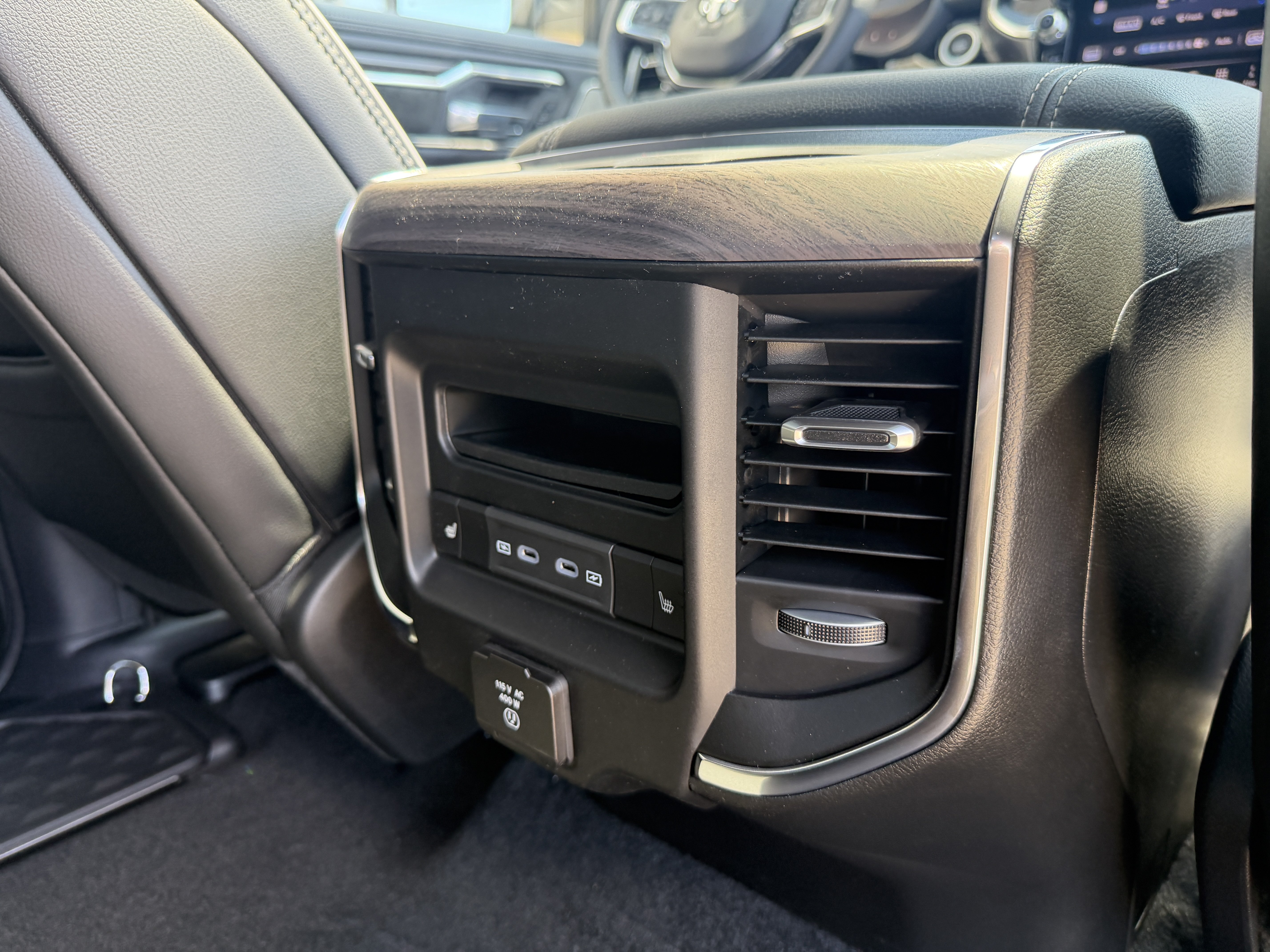 New 2026 RAM 1500 Laramie w/ Night Edition AWD/4WD image 30