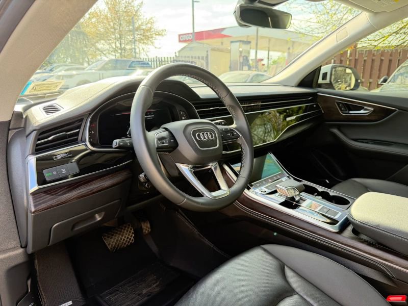 Used 2023 Audi Q8 Premium Plus AWD/4WD image 14