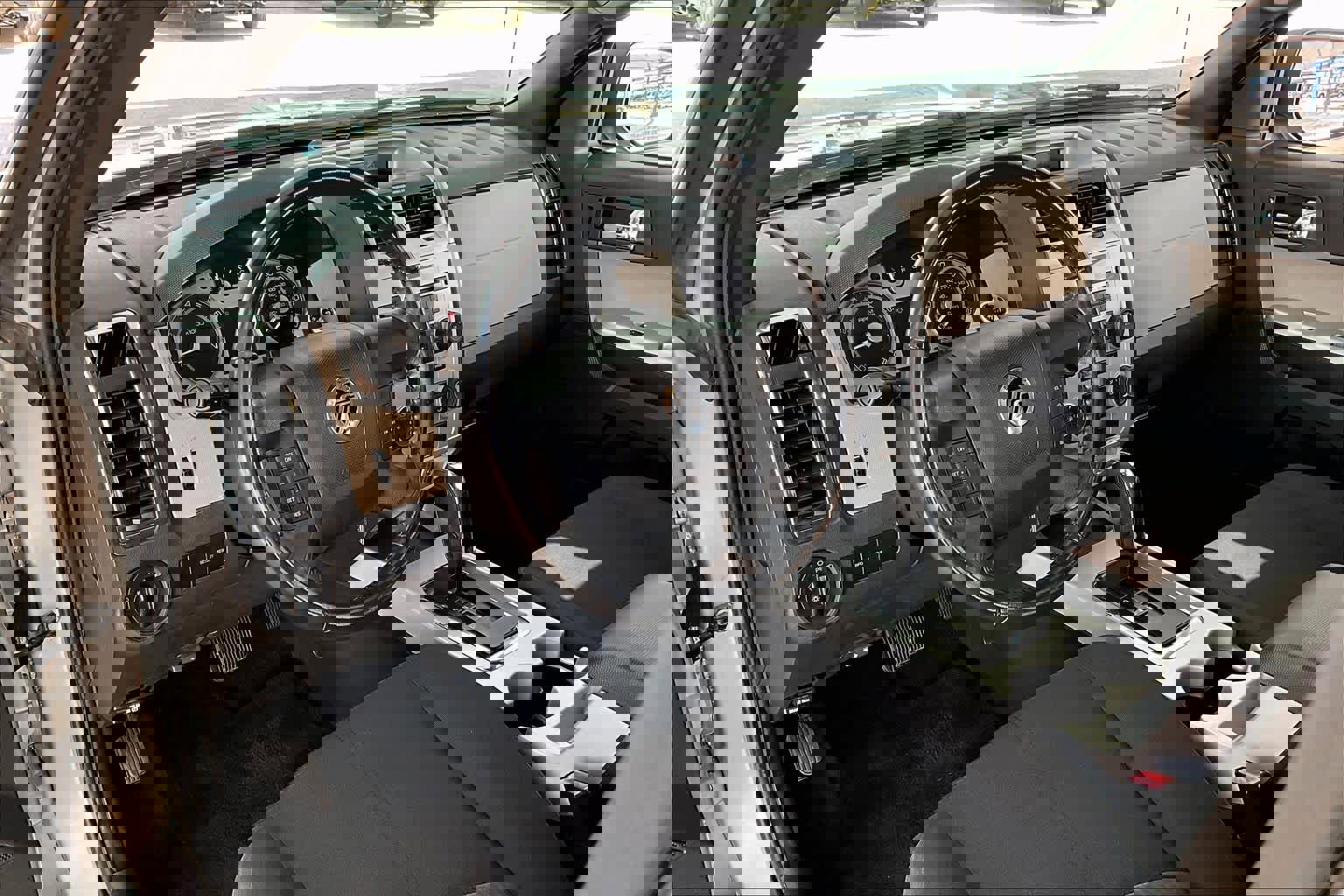 Used 2009 Mercury Mariner 2WD image 17