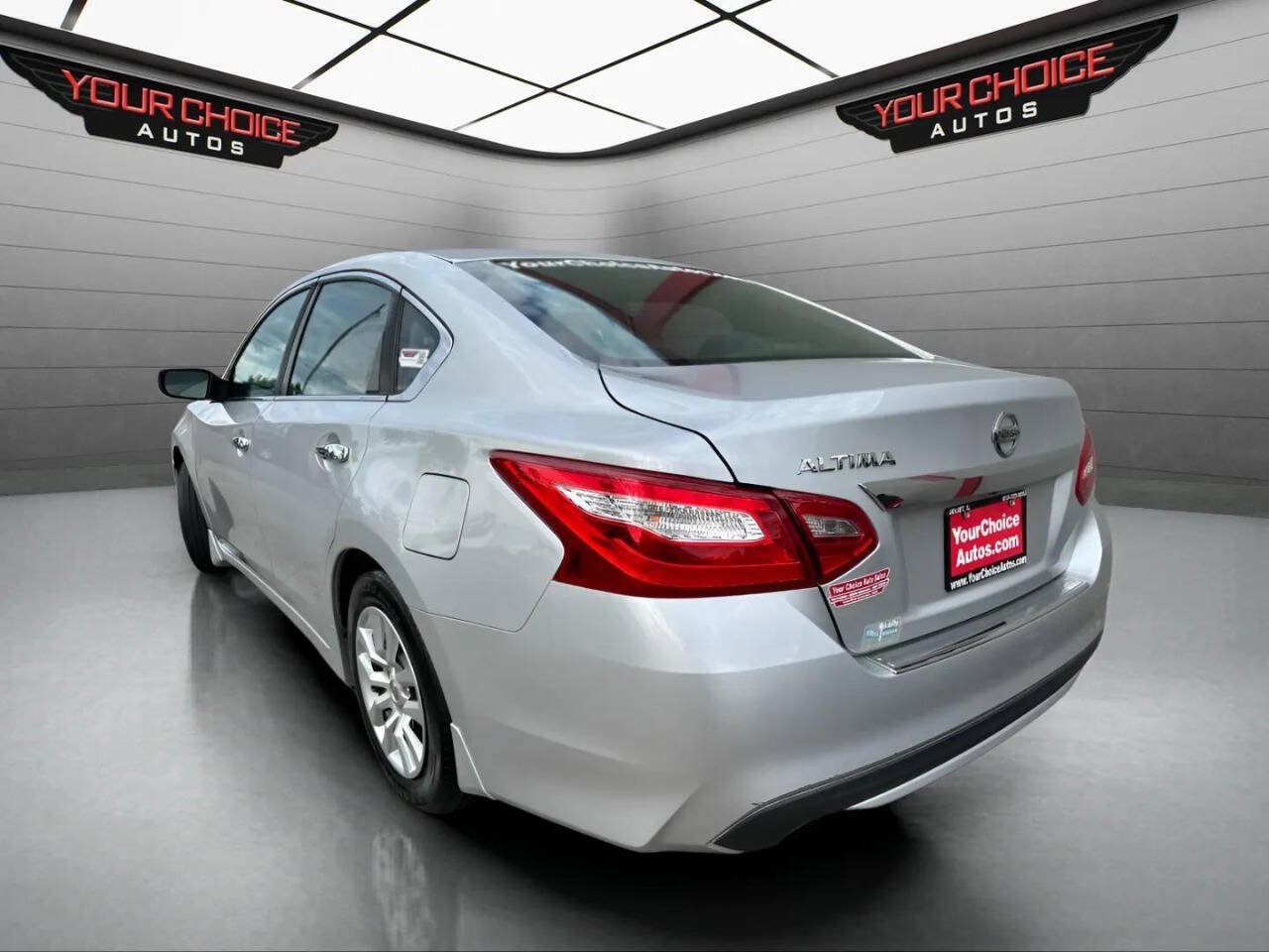 Used 2016 Nissan Altima 2.5 S w/ Power Driver Seat Package FWD image 3