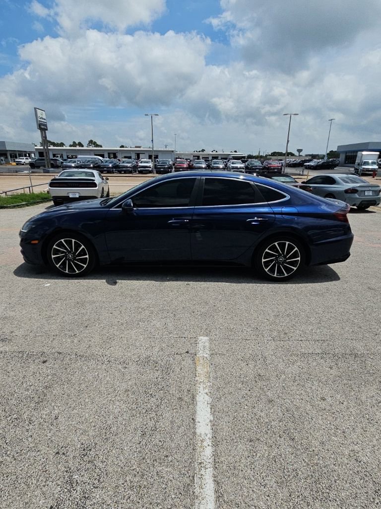 Used 2021 Hyundai Sonata Limited FWD image 4