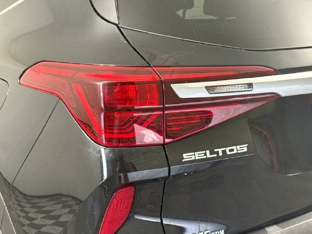 Used 2022 Kia Seltos EX AWD/4WD image 34
