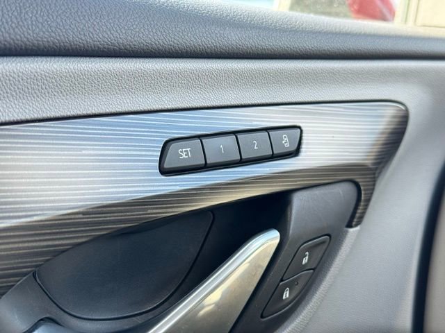 Used 2020 GMC Terrain SLT w/ Preferred Package image 32