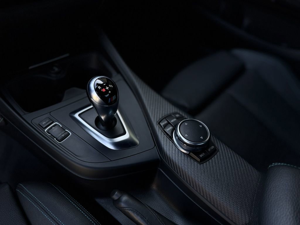 Used 2016 BMW M2 RWD image 23