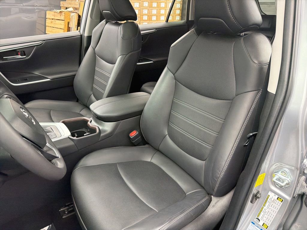 Used 2023 Toyota RAV4 Limited AWD/4WD image 20