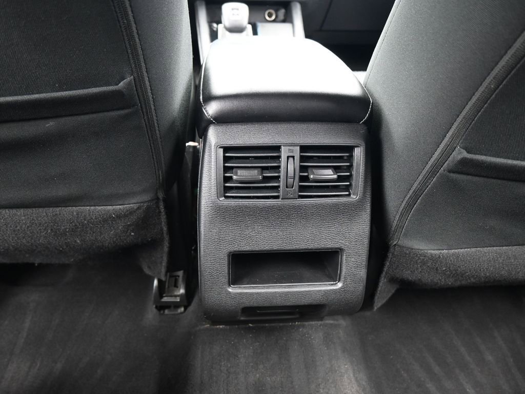 Used 2022 Mitsubishi Outlander ES image 37