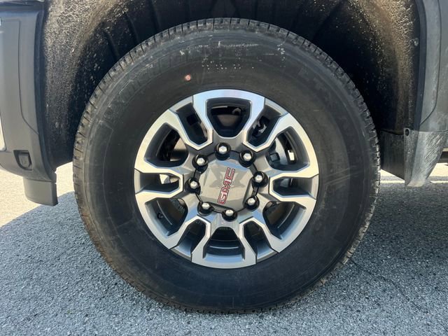 Used 2025 GMC Sierra 2500 SLT w/ SLT Premium Package image 9