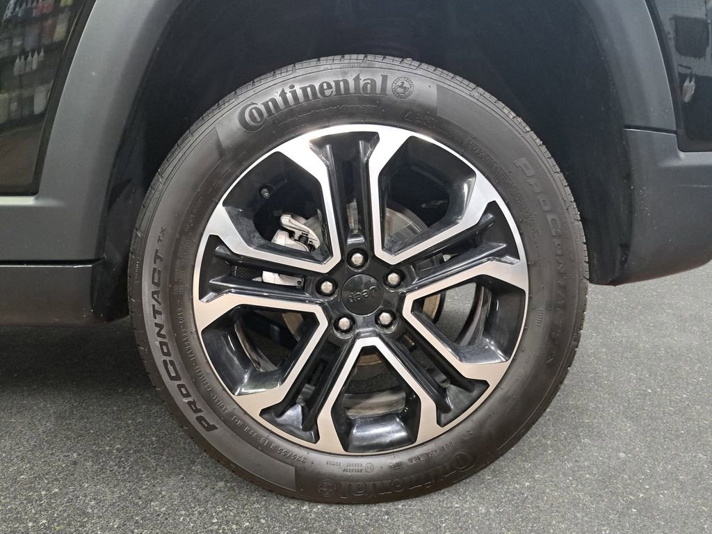 Certified 2022 Jeep Compass Limited AWD/4WD image 31