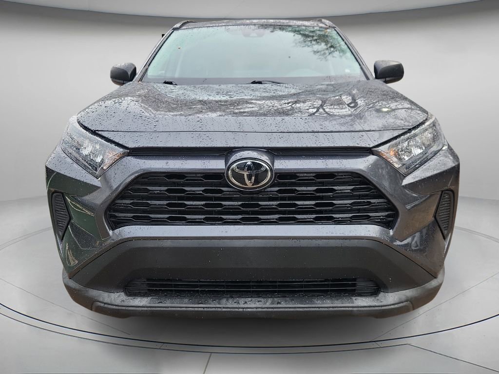 Used 2021 Toyota RAV4 LE image 5