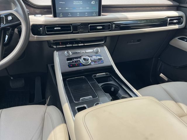 Used 2023 Lincoln Aviator Reserve w/ Equipment Group 201A AWD/4WD image 20