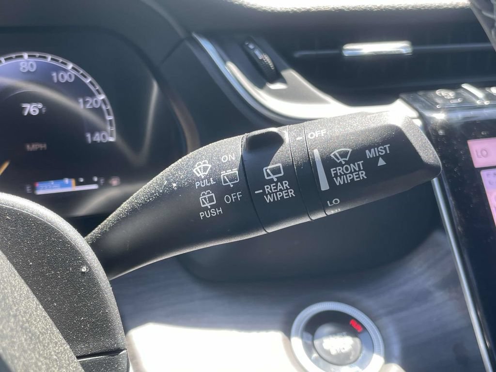 Certified 2025 Jeep Grand Cherokee Limited AWD/4WD image 34