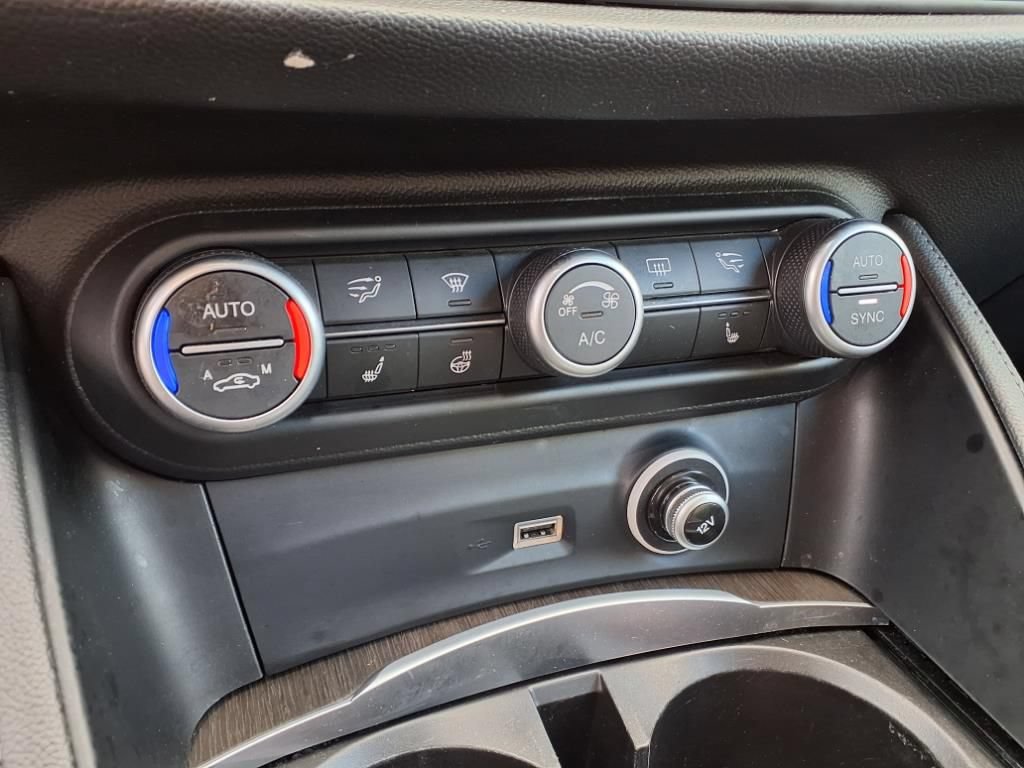 Used 2019 Alfa Romeo Stelvio Ti AWD/4WD image 22