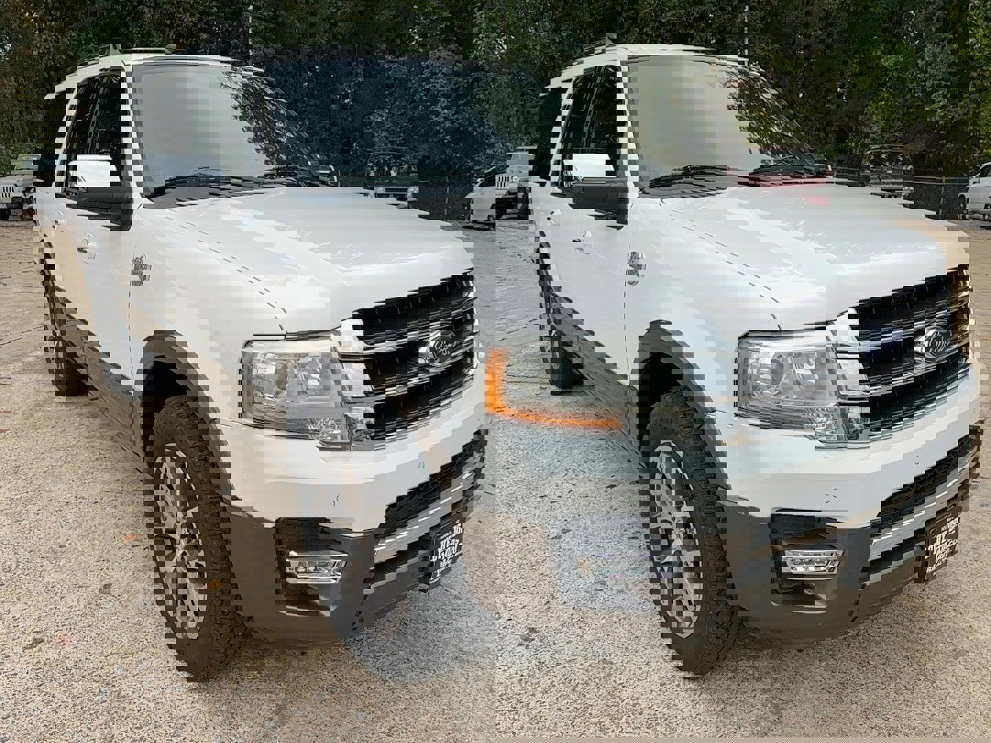 Used 2016 Ford Expedition EL King Ranch RWD image 3