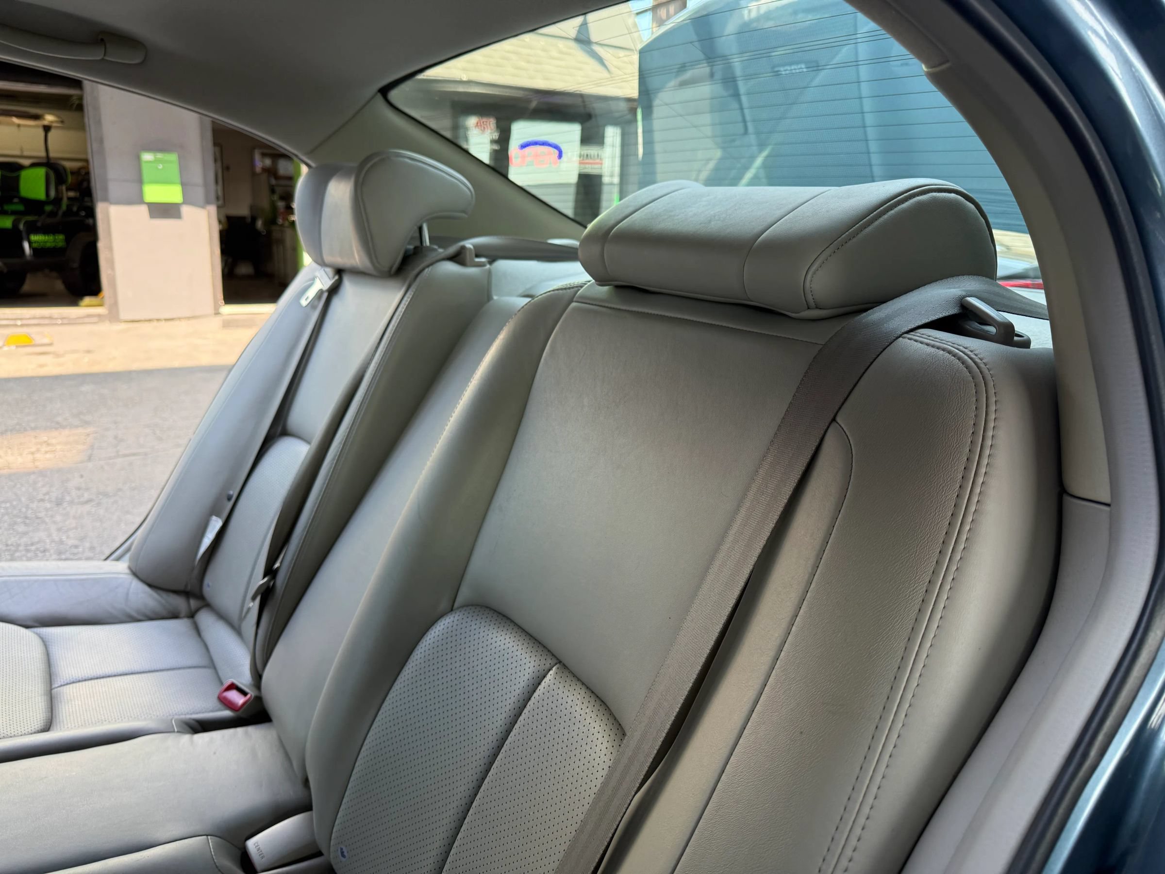 Used 2005 INFINITI G35 Sedan w/ (P03) Premium Pkg C RWD image 14