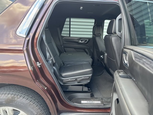 Used 2023 GMC Yukon SLT image 35