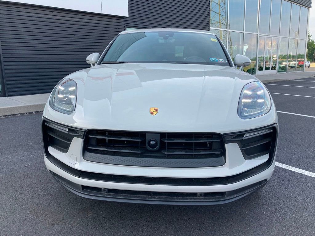 Used 2024 Porsche Macan image 6