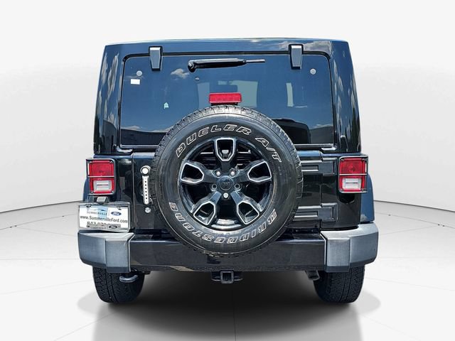 Used 2018 Jeep Wrangler Sahara AWD/4WD image 5
