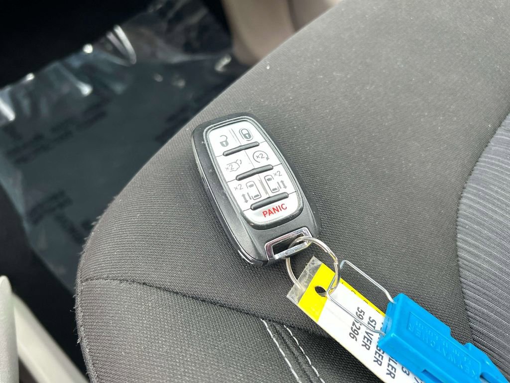 Used 2023 Chrysler Voyager LX FWD image 30