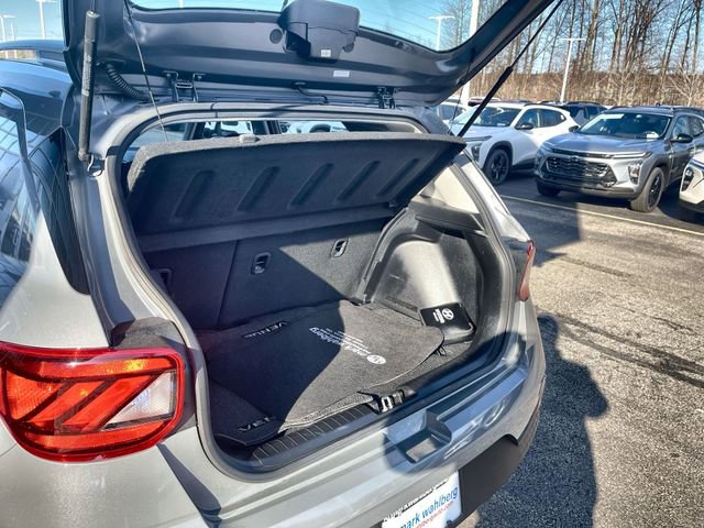 Used 2023 Hyundai Venue SEL w/ Cargo Package image 23