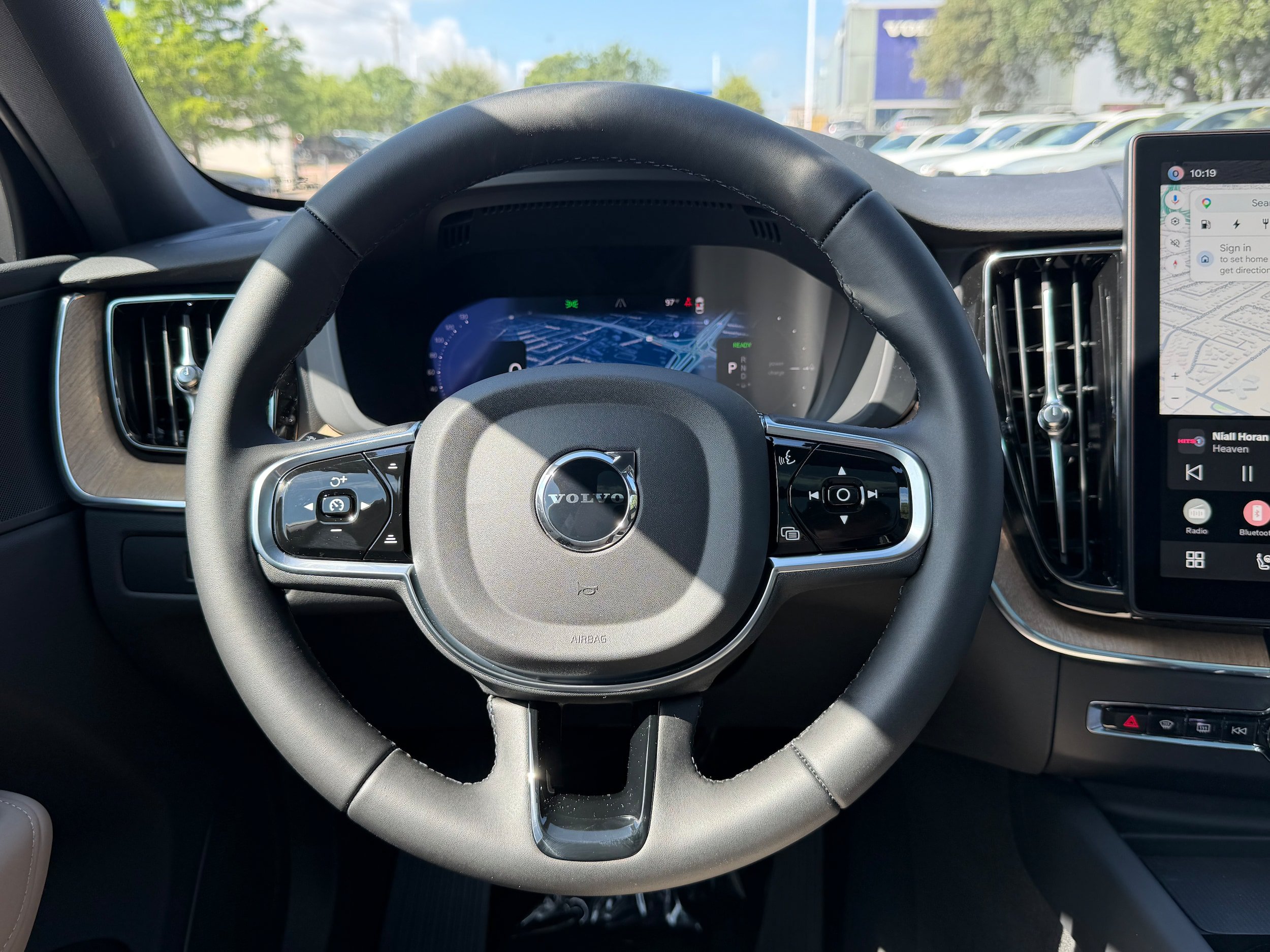 New 2026 Volvo XC60 T8 Plus w/ Climate Package AWD/4WD image 14