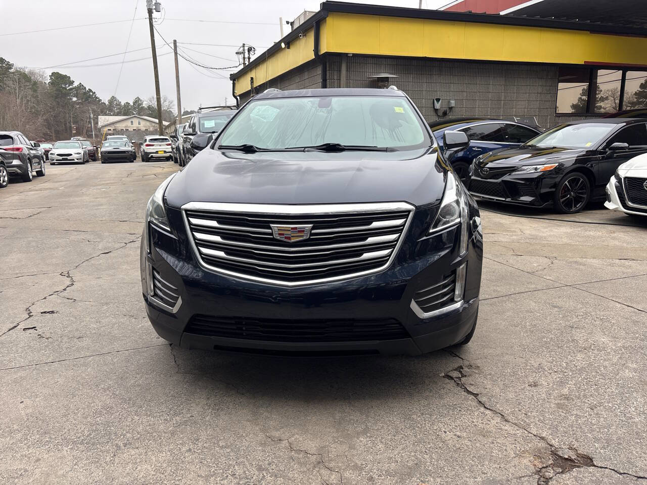 Used 2017 Cadillac XT5 Luxury image 3