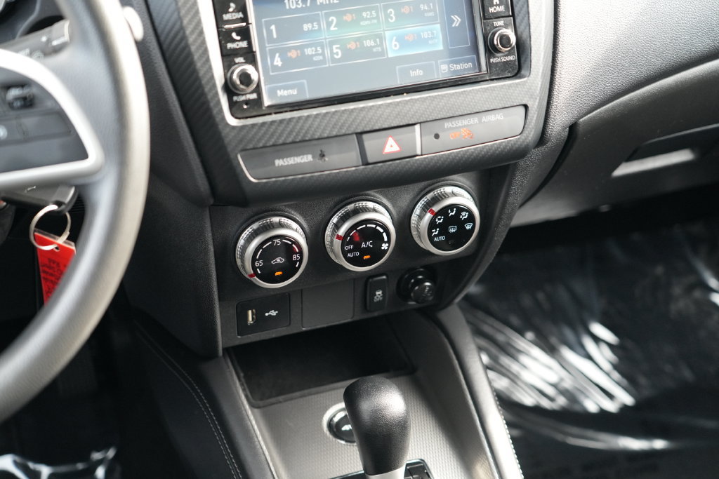 Used 2024 Mitsubishi Outlander Sport ES AWD/4WD image 21