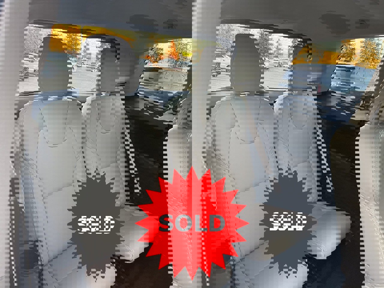 Certified 2023 Volvo XC90 B6 Ultimate w/ Lounge Package image 18