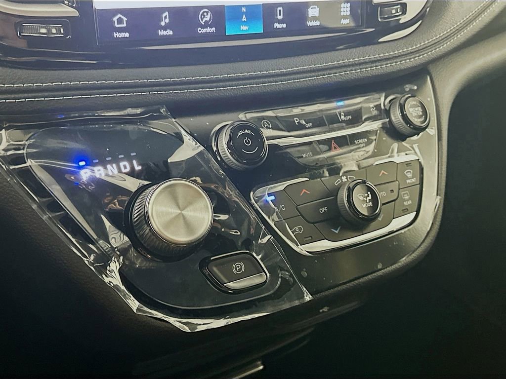 New 2026 Chrysler Pacifica Select FWD image 12