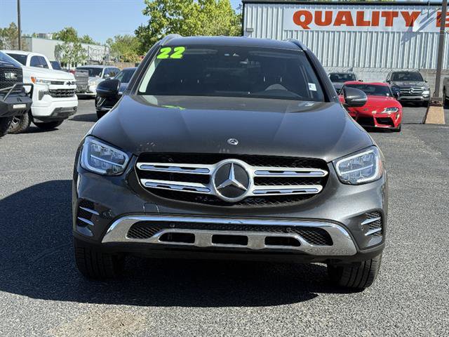 Used 2022 Mercedes-Benz GLC 300 4MATIC image 3