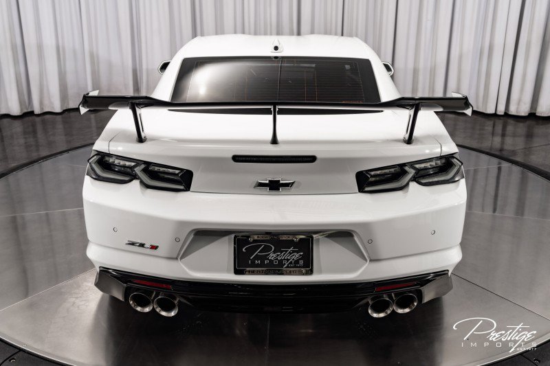 Used 2022 Chevrolet Camaro ZL1 image 22