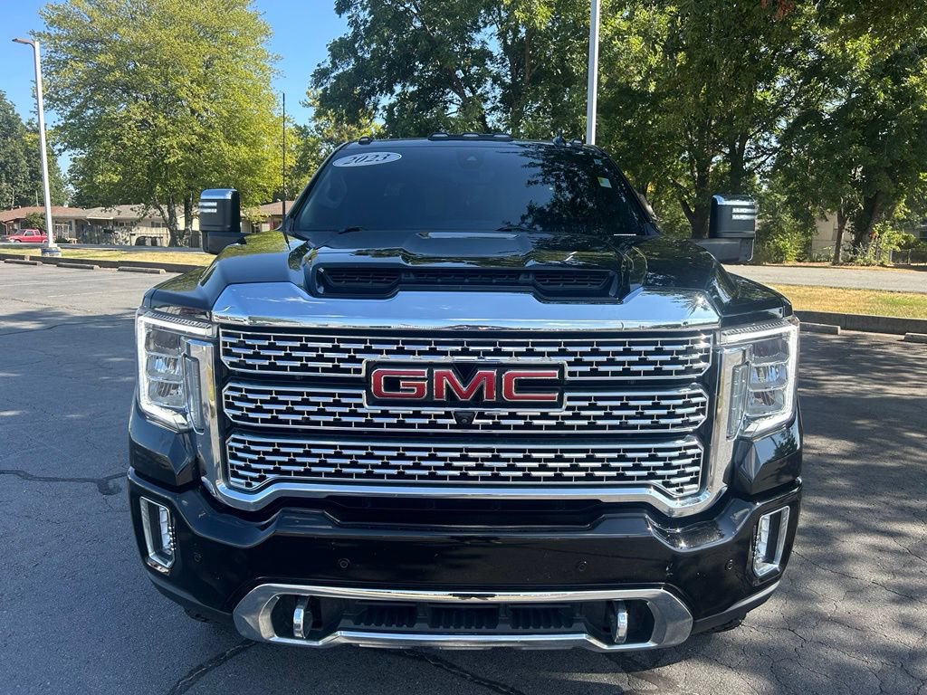 Used 2023 GMC Sierra 2500 Denali w/ Denali Ultimate Package AWD/4WD image 2
