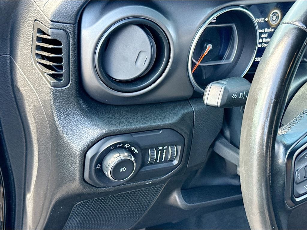 Used 2022 Jeep Wrangler Unlimited Sport AWD/4WD image 11