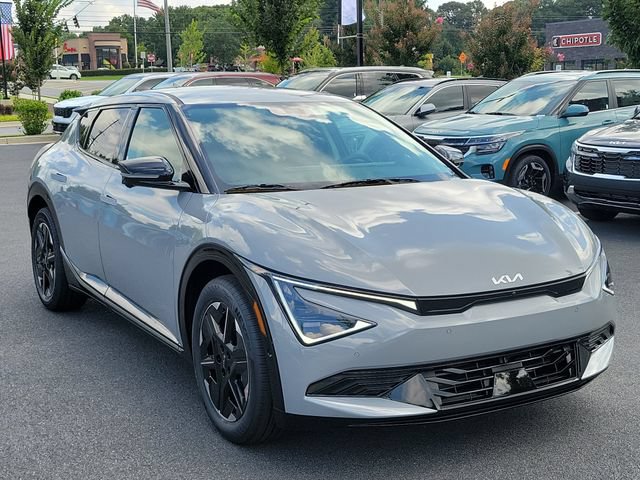 New 2026 Kia EV6 Wind RWD image 3