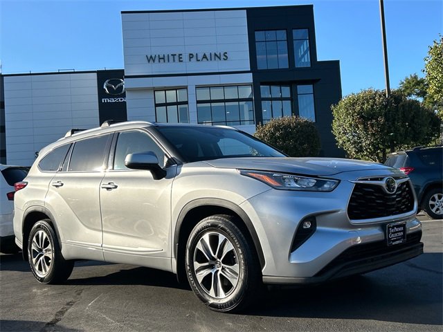 Used 2020 Toyota Highlander XLE