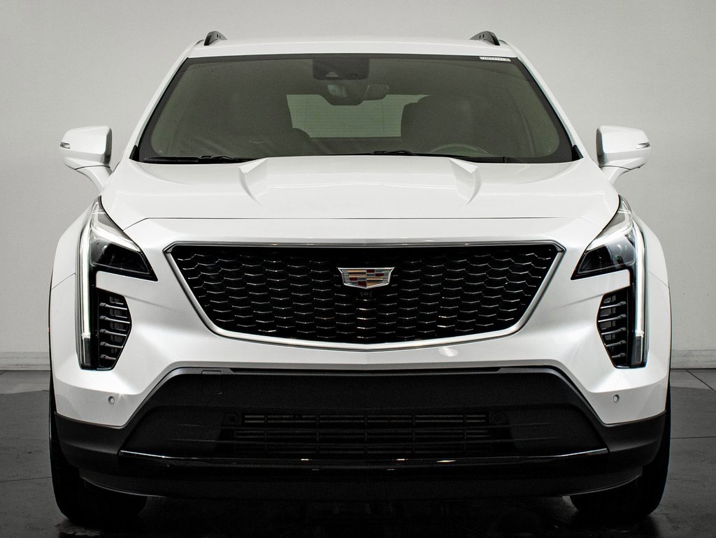 Used 2023 Cadillac XT4 Sport image 2