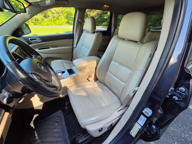 Used 2014 Jeep Grand Cherokee Limited w/ Trailer Tow Group IV RWD image 14