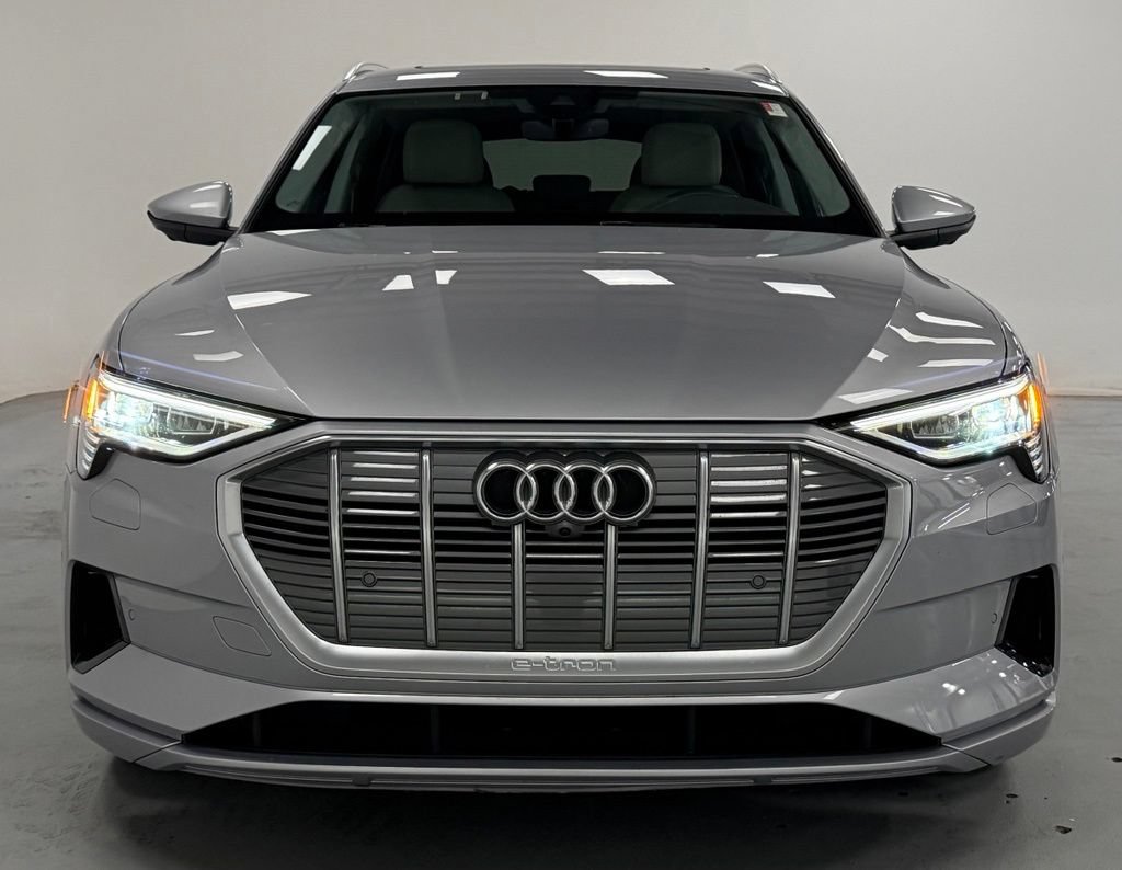Used 2022 Audi e-tron Premium Plus AWD/4WD image 7