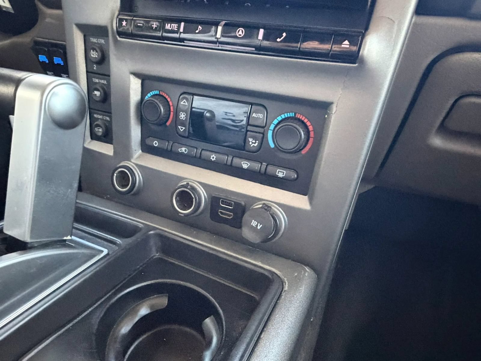 Used 2003 HUMMER H2 w/ Preferred Equipment Group AWD/4WD image 25