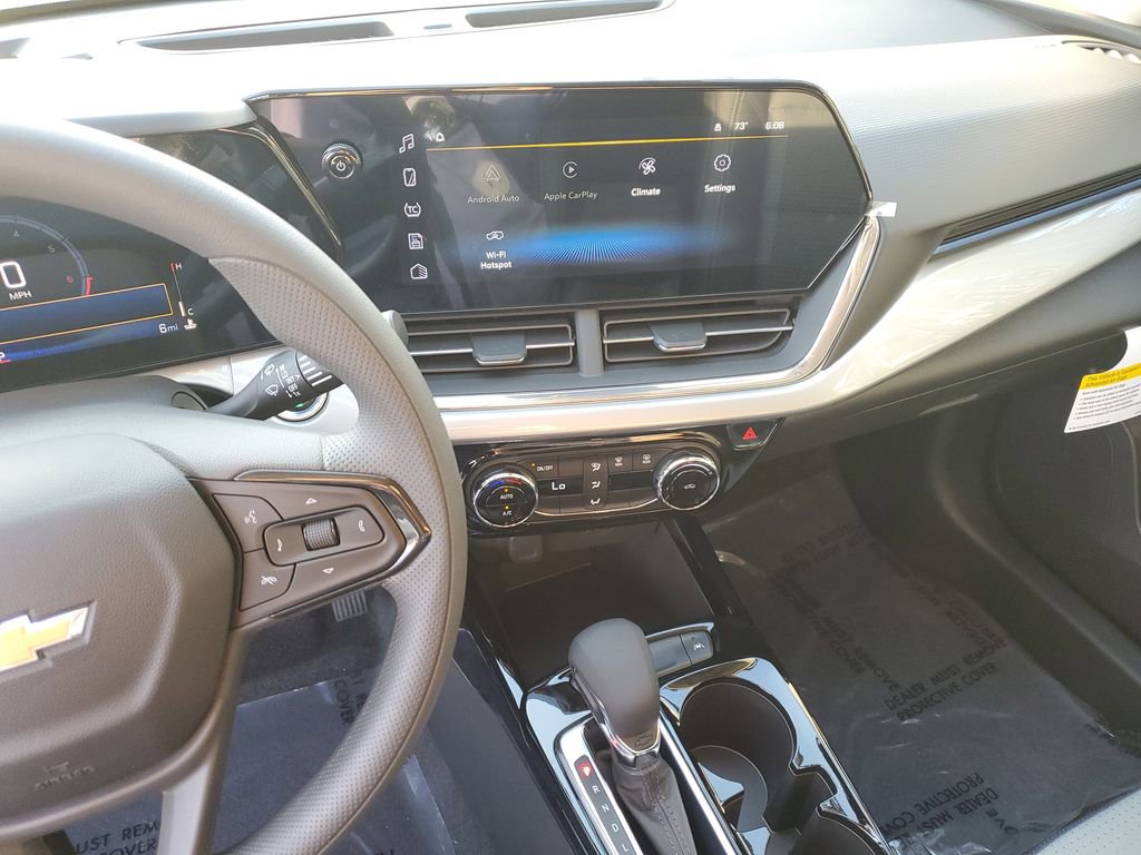 New 2026 Chevrolet Trax LT image 13