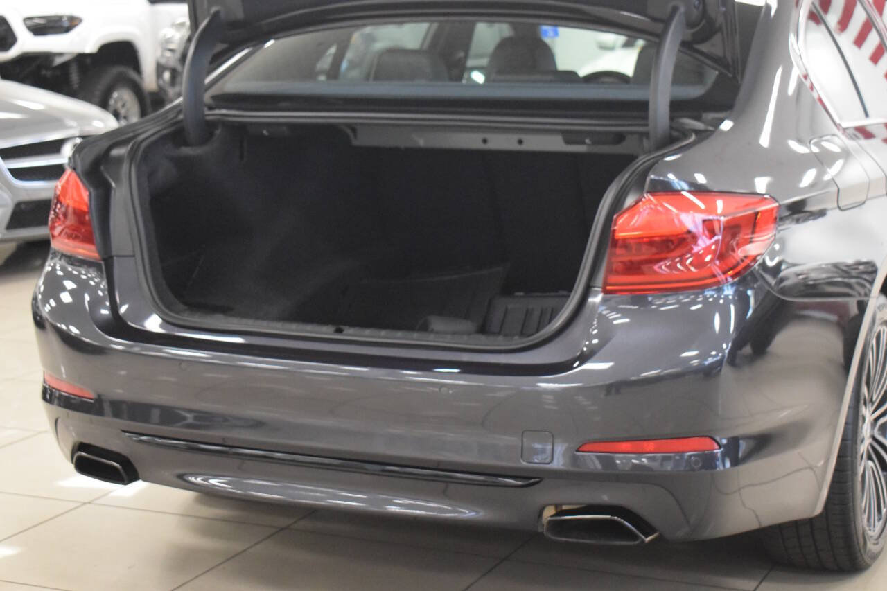 Used 2018 BMW 540i RWD image 29
