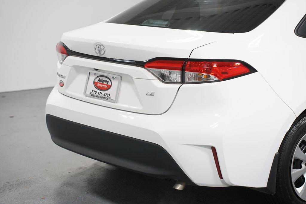 Certified 2025 Toyota Corolla LE image 9