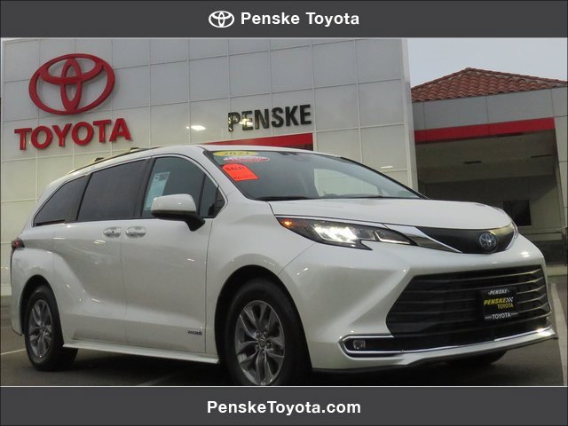 Certified 2021 Toyota Sienna XLE w/ XLE Plus Package