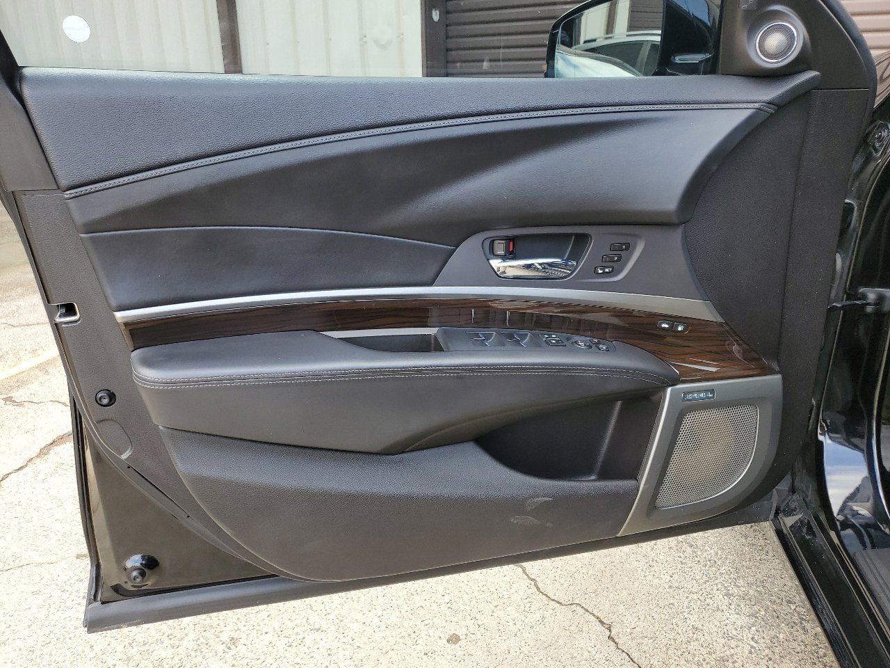 Used 2017 Acura RLX w/ Advance Package image 19