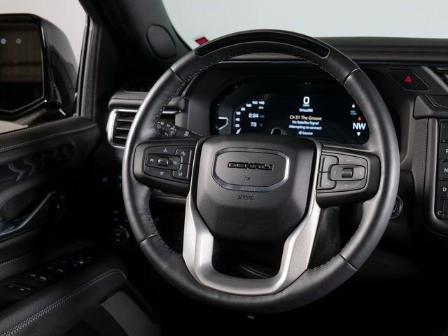 Used 2023 GMC Yukon Denali w/ Denali Reserve Package AWD/4WD image 12