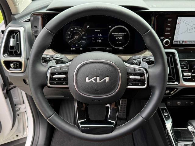 Used 2022 Kia Sorento SX Prestige w/ Rust Color Package AWD/4WD image 13