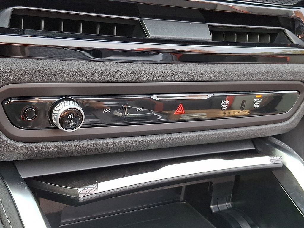 Used 2026 BMW M440i Convertible image 14