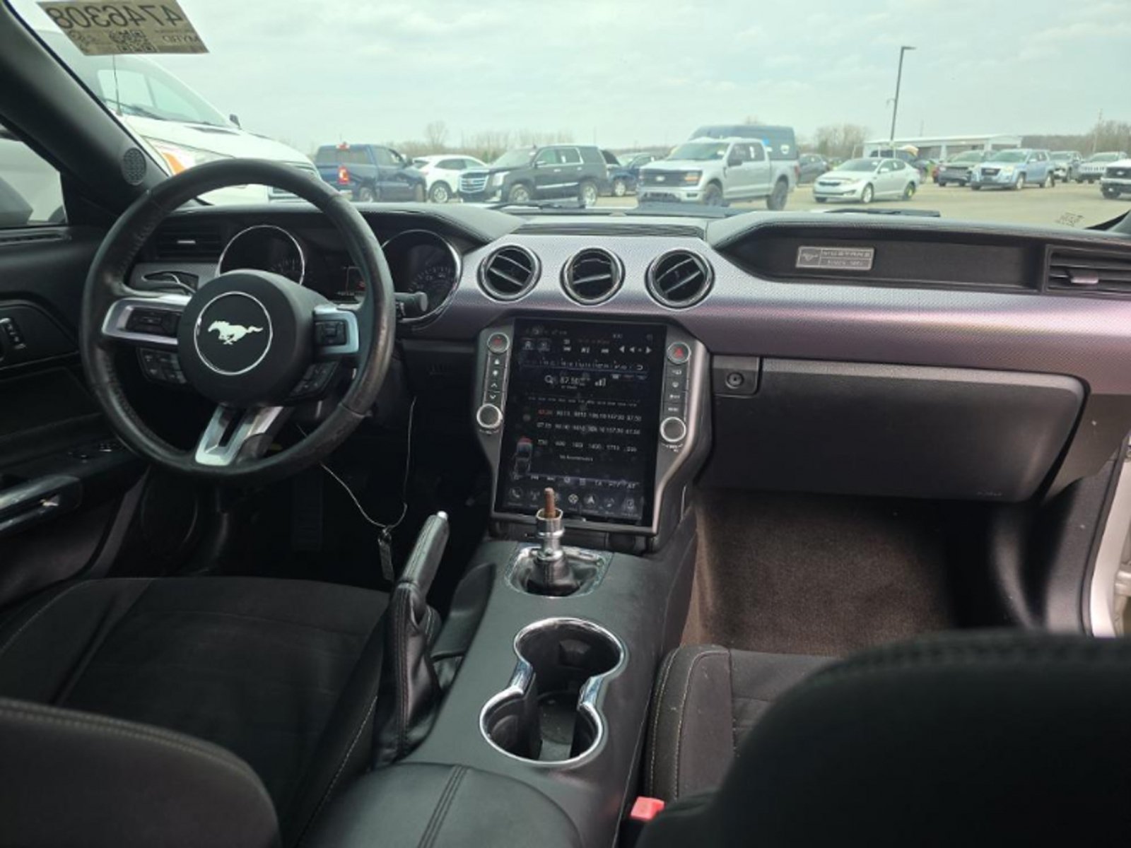 Used 2015 Ford Mustang GT RWD image 17