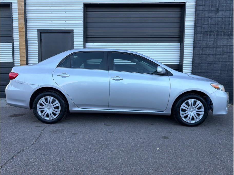 Used 2013 Toyota Corolla LE Special Edition image 11