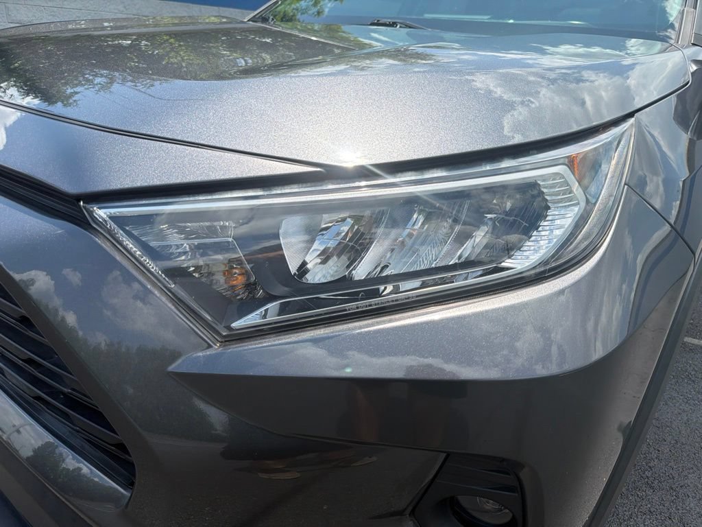 Used 2021 Toyota RAV4 XLE w/ Convenience Package AWD/4WD image 9